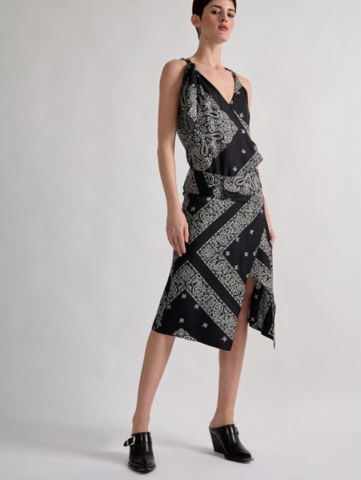 Chicthreads.shop4935319fff 1